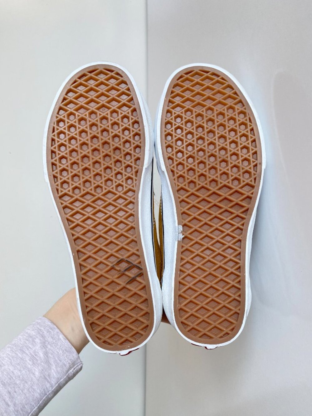 VANS Old Skool Eco Yellow / Gold Suede Skate Sneakers Shoes Women’s 7 Men’s 5.5 - Picture 5 of 11